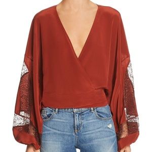 Alice & Olivia Black silk Wrap top XS